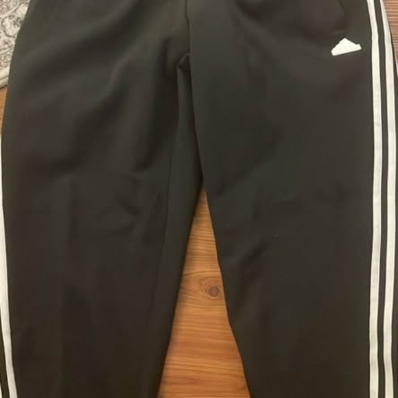 BRAND NEW women plus size adidas future icon 3 stripes regular pants size 1X - Picture 8 of 10